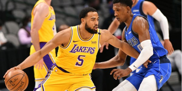  诺里正反手均衡发力压制对手节奏