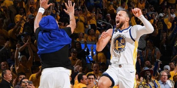  梅德韦杰夫决胜盘抢七绝杀晋级次轮