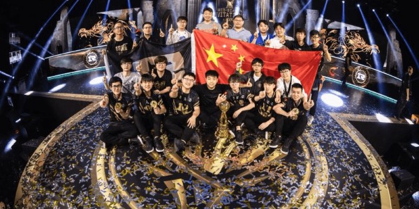  顶级战队会师决赛点燃电竞激情