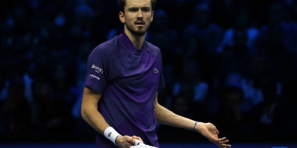  梅德韦杰夫强势登顶，ATP年终总决赛称王