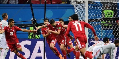  防守反击成关键，弱旅爆冷胜豪强