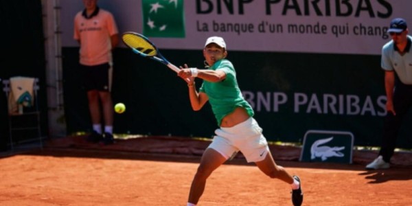  中国小将商竣程创造历史，首次跻身温网三十二强  