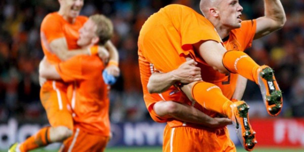  荷兰橙衣军团热身赛状态火热