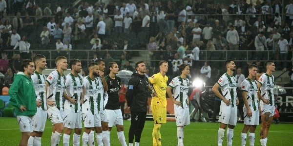  球迷文化薪火相传，助威声浪震撼绿茵场