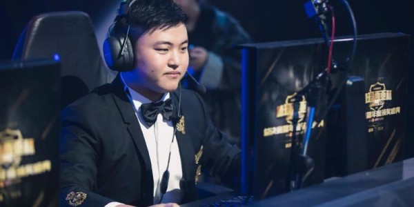  天才少年登顶电竞巅峰创造历史