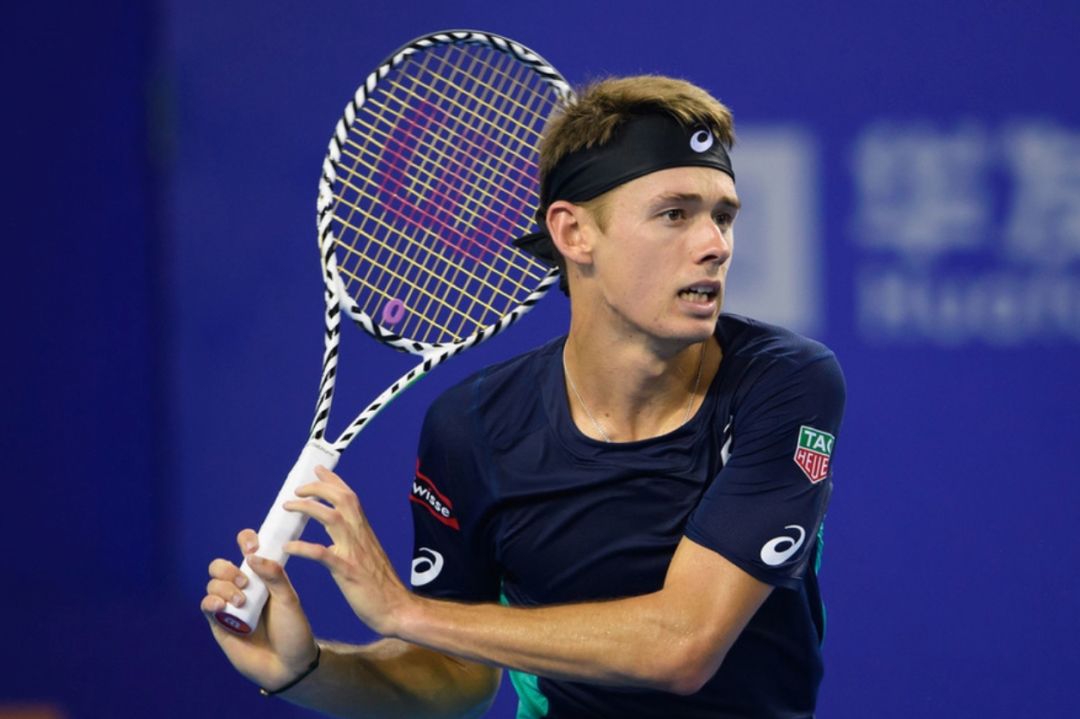  丘里奇单反神技，安特卫普站力克名将称雄