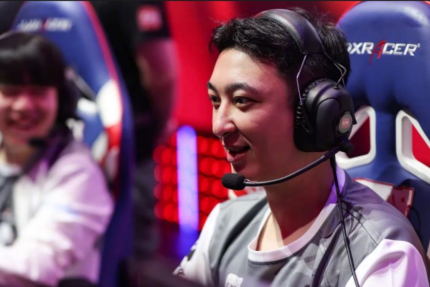  电竞明星选手签约代言知名品牌