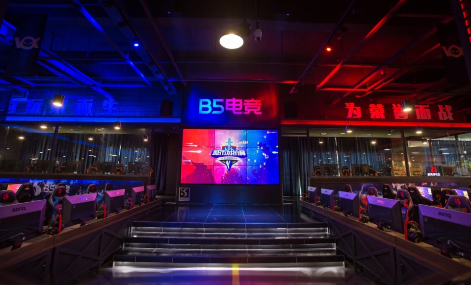  电竞产业蓬勃发展迎来黄金时代